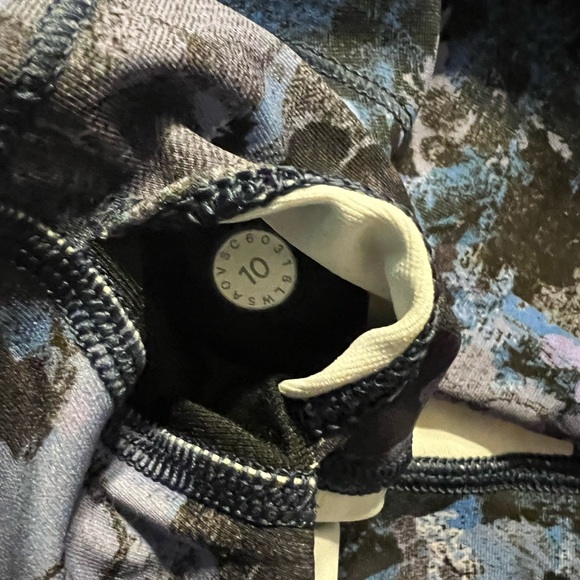 Lululemon leggings 💕 - Picture 4 of 4